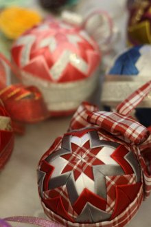 Фантастични платнени топки за украса на коледното дърво