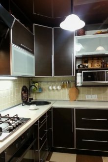 Малки ъглови слушалки