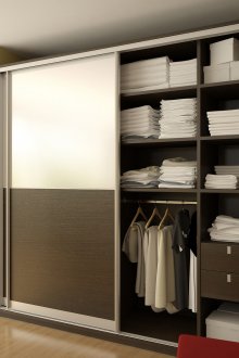 Кафяво-бял гардероб