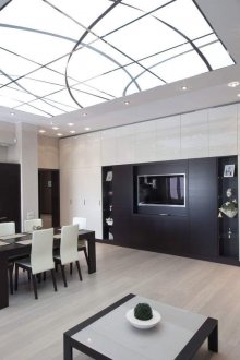 Гланцово покритие в хола-кухнята