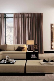 Moderne braune Vorhänge im Wohnzimmer