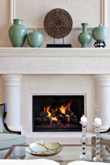 화병으로 벽난로 장식하기