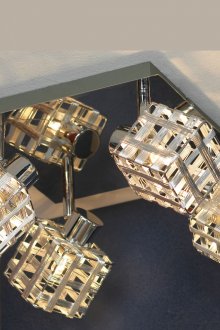 Стилен метален полилей