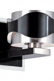 Метална бра