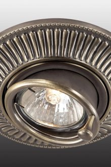 Вградена класическа светлина