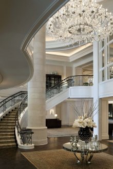 Големи класически полилеи в интериора