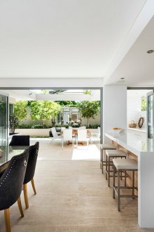 Таван на две нива в кухнята