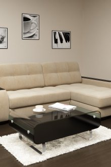 Бежово-черен диван еврокнига