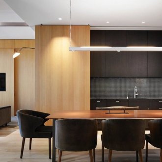 Кафяво-черен хол-кухня