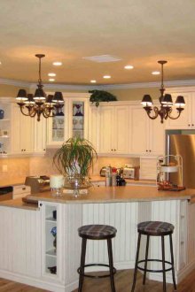 Остров в просторна кухня