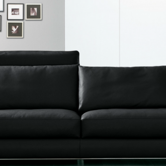 모던한 디자인의 가죽소파