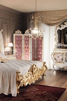 Dicke und transparente Barockvorhänge