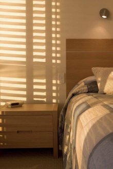 Пластмасови щори в дизайна на спалнята