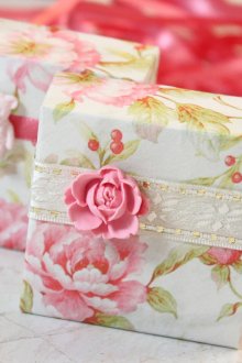 Красива декорация за подарък за жена