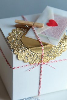 Оригинална декорация за подаръци