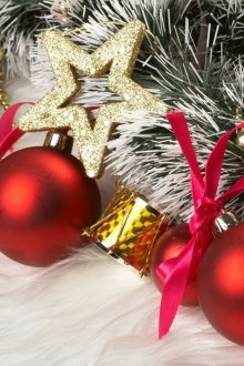 Ярки играчки за декор на коледно дърво