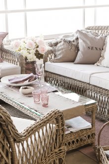 Красив декор и плетени мебели