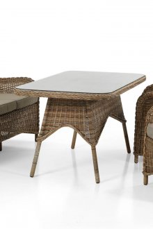 Красив комплект мебели от ракита