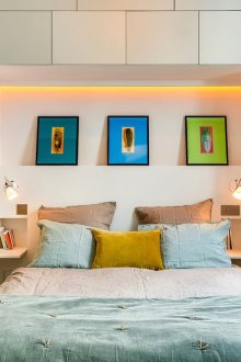 Turquoise and blue accents in the bedroom