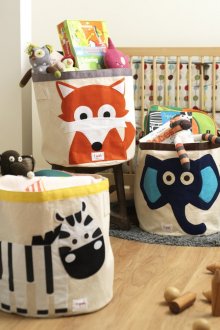 Тъкани кошници с животни в детската стая