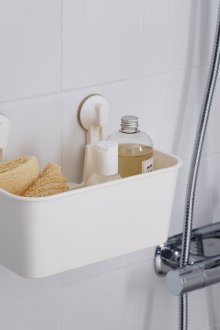 Бяла кошница с вендузи за банята