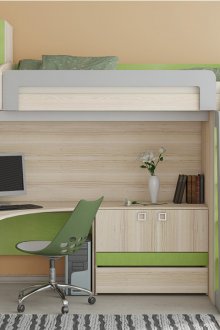 Легло и работно място в стаята