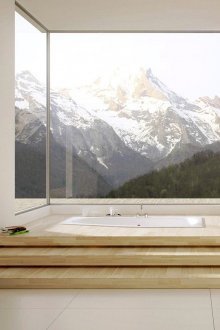 Панорамен ъглов прозорец в банята