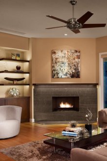 Мароканска плочка около камината