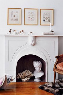 Бяла стилна повдигната камина