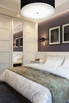 Small black and white bedroom