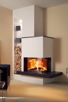 Ъглова камина с място за дърва за огрев