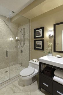 Бежово-черен дизайн на баня