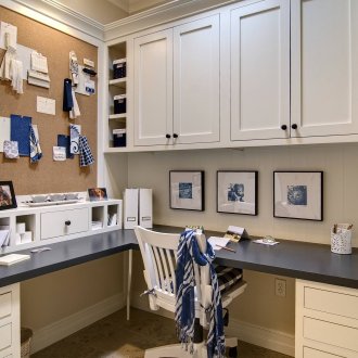 Коркова дъска във вътрешността на офиса