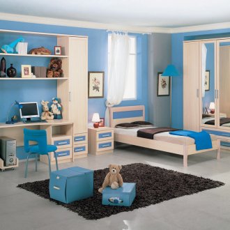 Бежови и сини мебели в детска стая