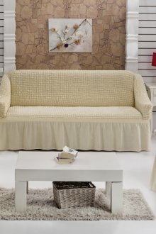 Krim meliputi sofa dan kerusi di ruang tamu