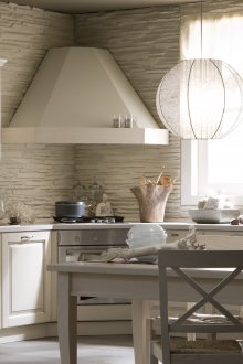 Бяла ъгъл класическа кухня