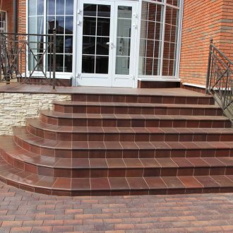 Кафява тухлена плочка за веранда и стъпала