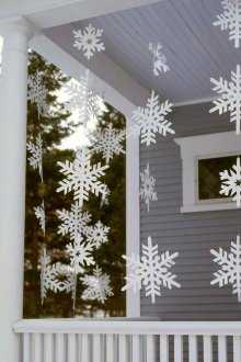 Хартиена гирлянда от снежинка