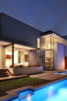 Модерна къща с високи технологии