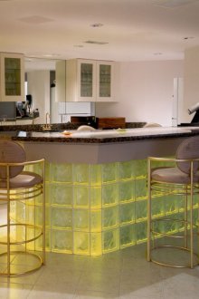 Glasbar in der Küche