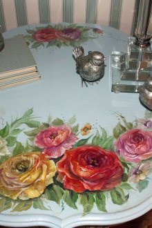 Боядисване на маса