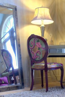 Декупажен стол в хола