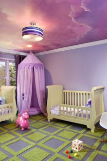 Модерен полилей с люляк опънат таван в детската стая