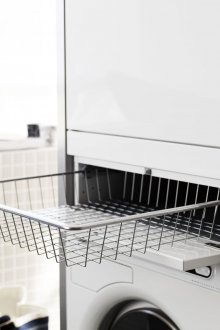 Pembasuh dobi terbina dalam bilik mandi