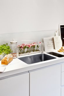 Красив дизайн на работната зона на кухнята