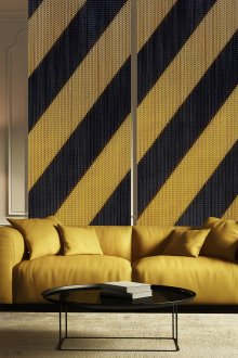 Екран от метални вериги в интериора