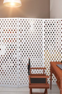 Бял екран в стаята