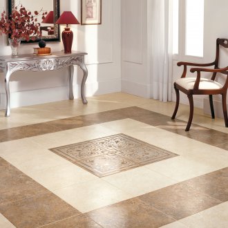 Копринен екран тапет в коридора