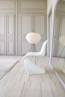 Рисуване на течен тапет в коридора