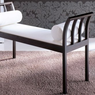 Черно-бяла високо тапицирана пейка